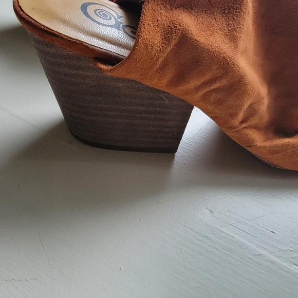 Golo, Landon, Sandal Wedge, Tan Suede, Size 9 - Picture 5 of 6